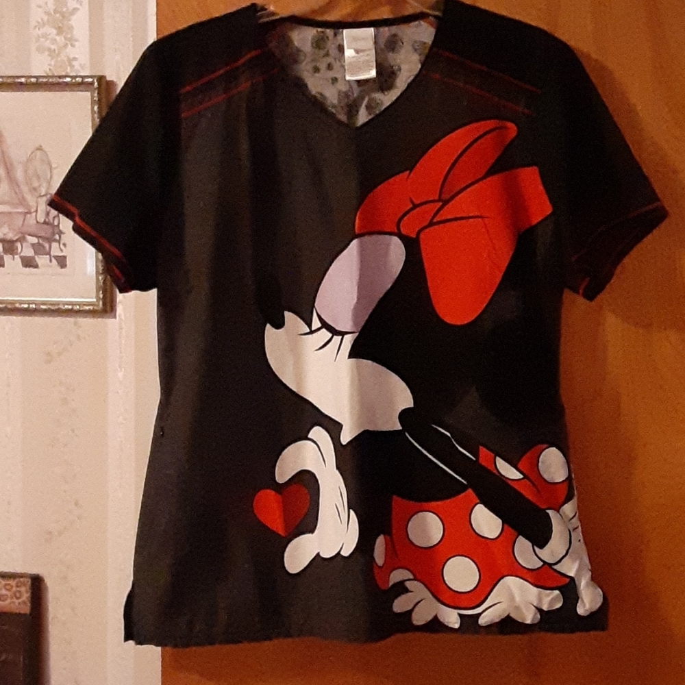 Women's scrub top